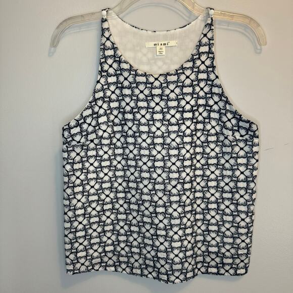 Mi Ami Francesca’s 100% Cotton Shell Embroidered tank size XS - Picture 1 of 8